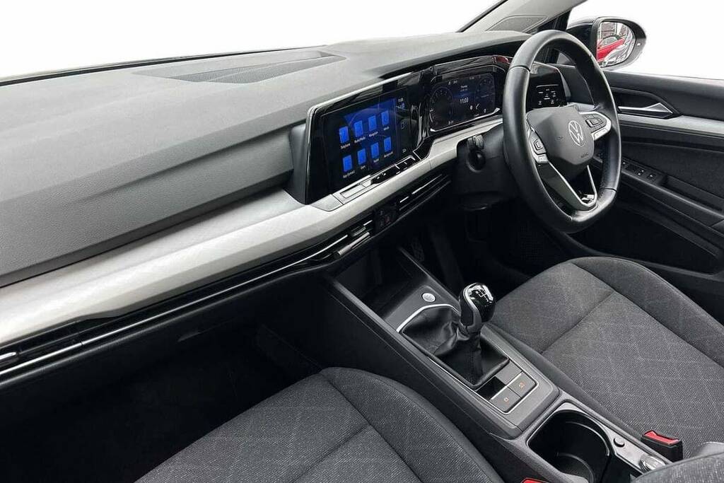 Volkswagen Golf 1.5 Tsi Life GD23NTO Black #2