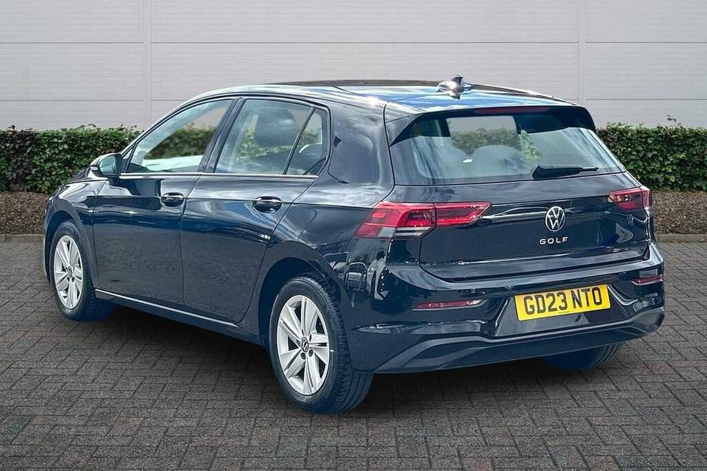 Volkswagen Golf 1.5 Tsi Life GD23NTO Black #3