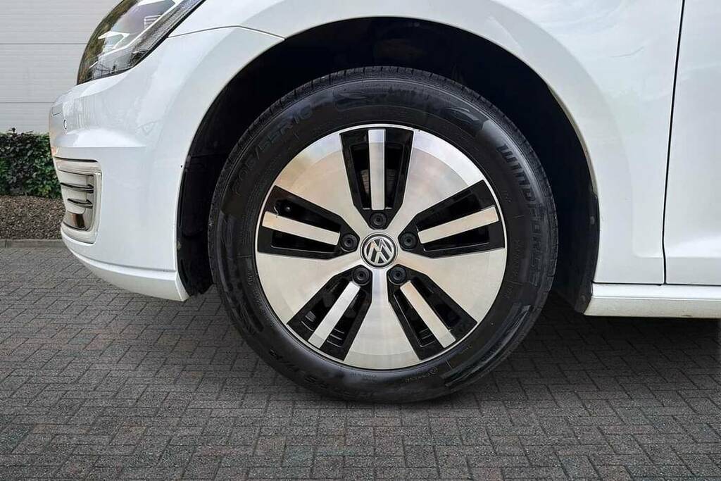Volkswagen e-Golf 99Kw E-golf 35Kwh White #5