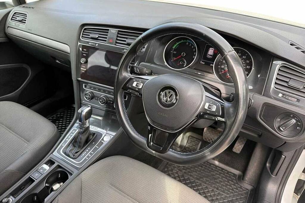 Volkswagen e-Golf 99Kw E-golf 35Kwh White #6