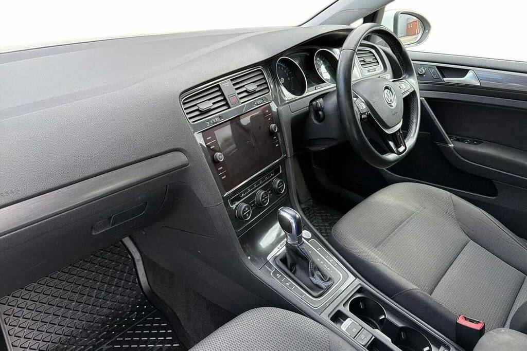 Volkswagen e-Golf 99Kw E-golf 35Kwh White #2