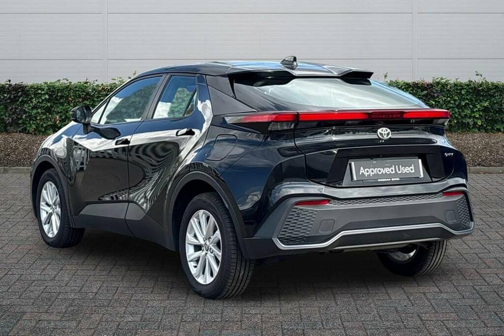 Toyota C-Hr 1.8 Hybrid Icon Cvt Black
