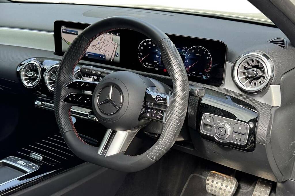 Mercedes-Benz A Class A200 Amg Line Executive K075LFB White #4