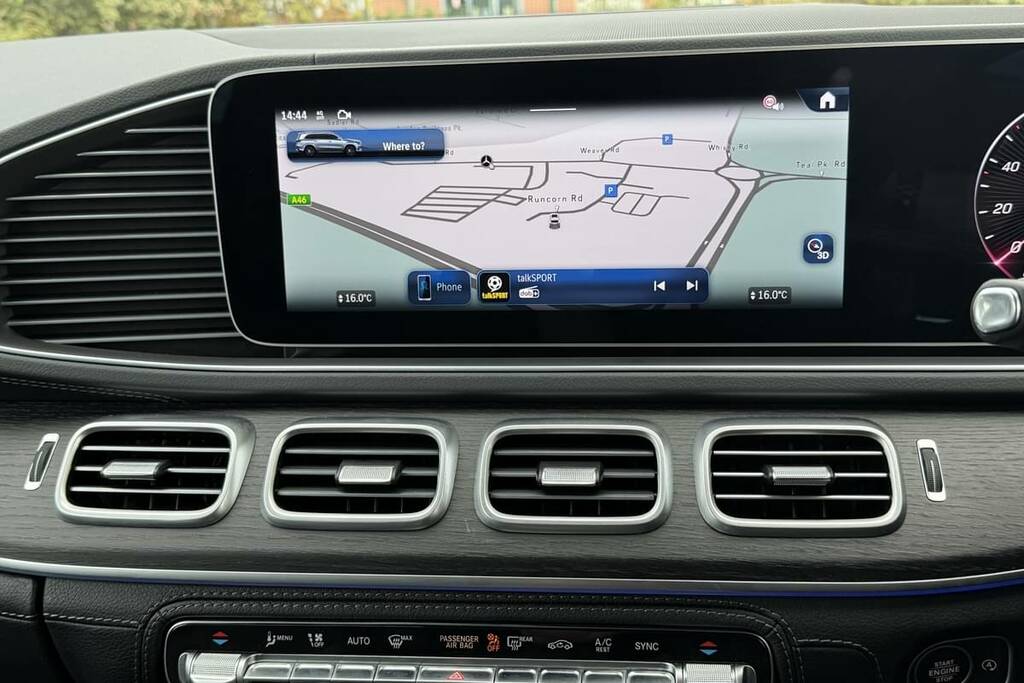 Mercedes-Benz GLS Class 450D 4Matic Amg Line Premium 9G-tronic Black #3