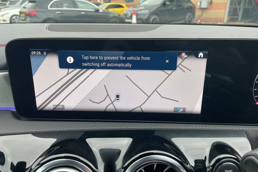 Mercedes-Benz CLA Class 200 Amg Line Executive Tip White #3