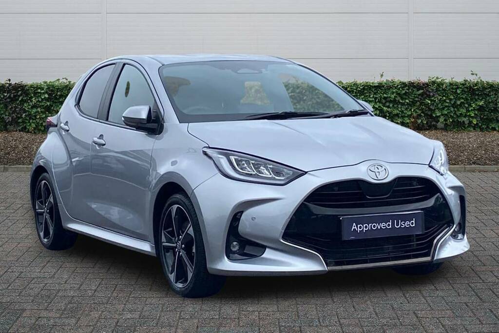 Toyota Yaris 1.5 Hybrid 130 Excel Cvt Silver