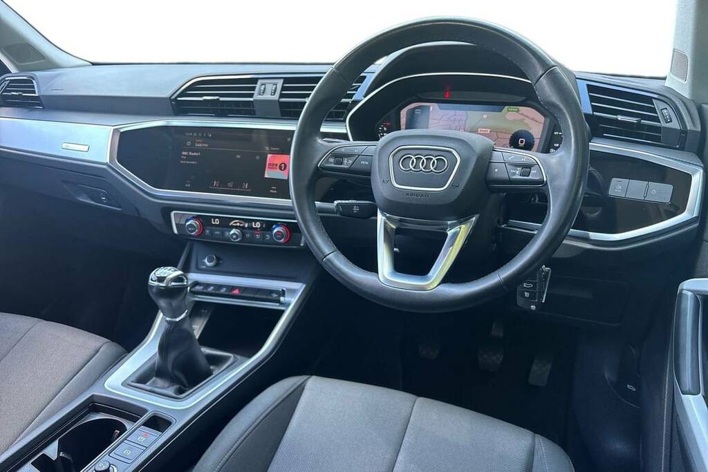Audi Q3 35 Tfsi Technik VU21HZX Grey #4