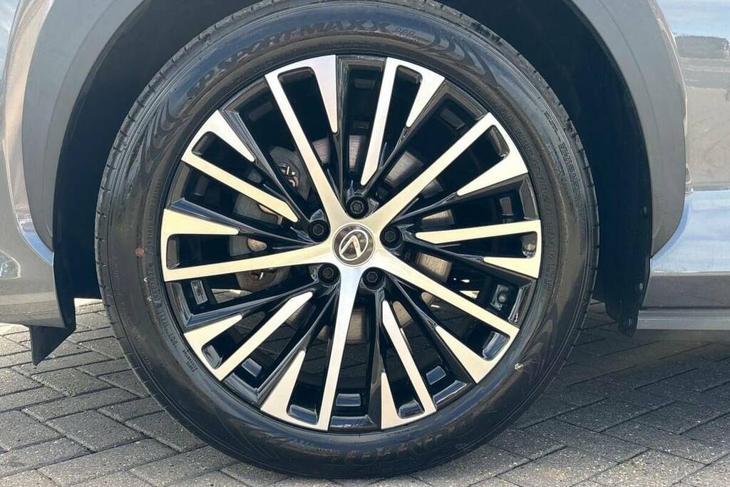 Lexus RZ 450E Premium Plus Black #25