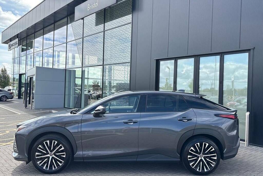 Lexus RZ 450E Premium Plus Black #24
