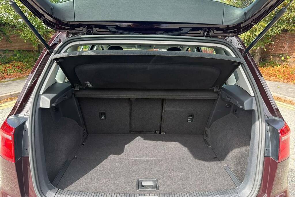 Volkswagen Golf SV 1.6 Tdi 115 Se Black #2