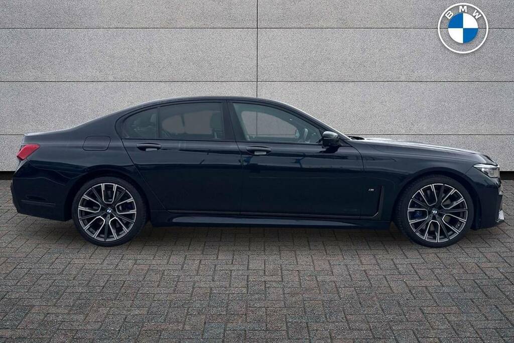 BMW 7 Series 730D M Sport Black #3
