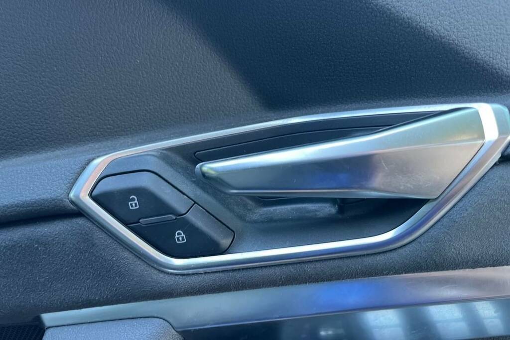 Audi Q8 e tron 300Kw 55 Quattro 114Kwh S Line Blue #6