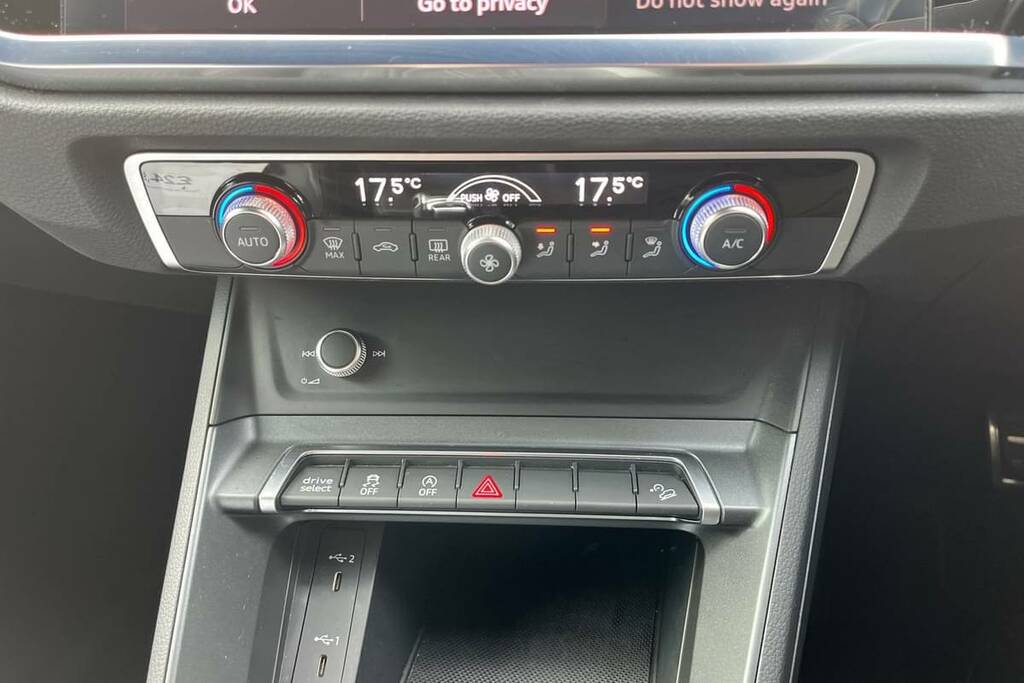 Audi Q3 35 Tdi Black Edition S Tronic KM21EKC Silver #6