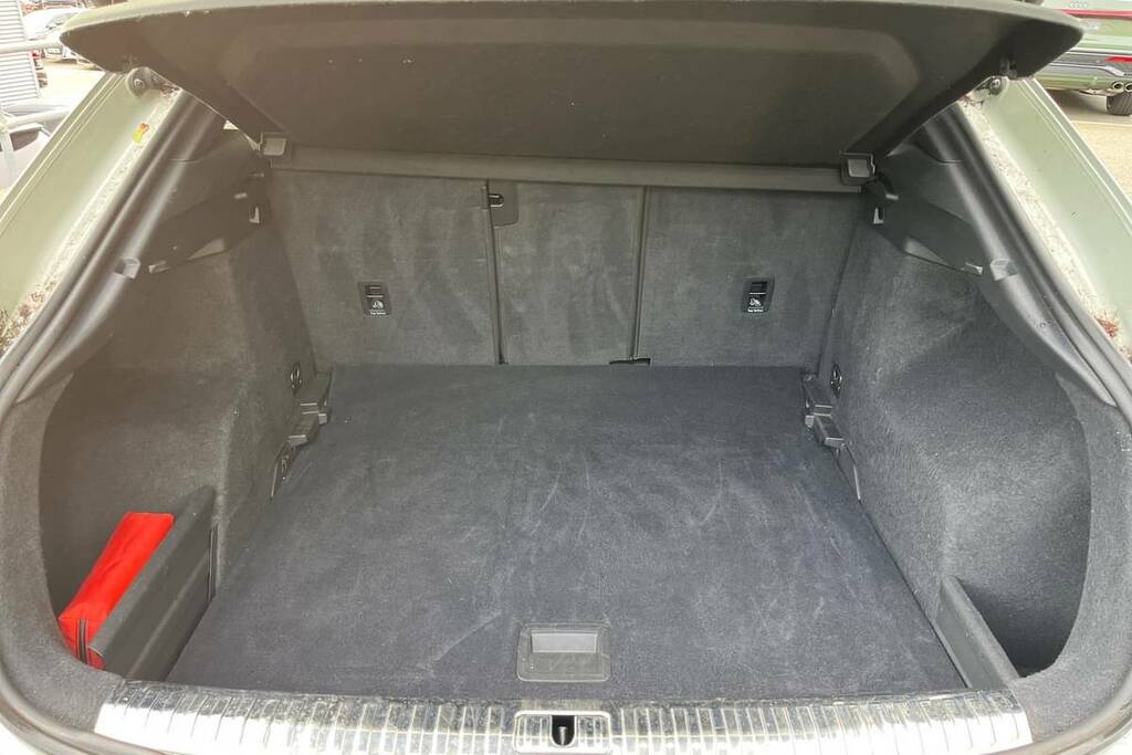 Audi Q3 35 Tdi Black Edition S Tronic KM21EKC Silver #2