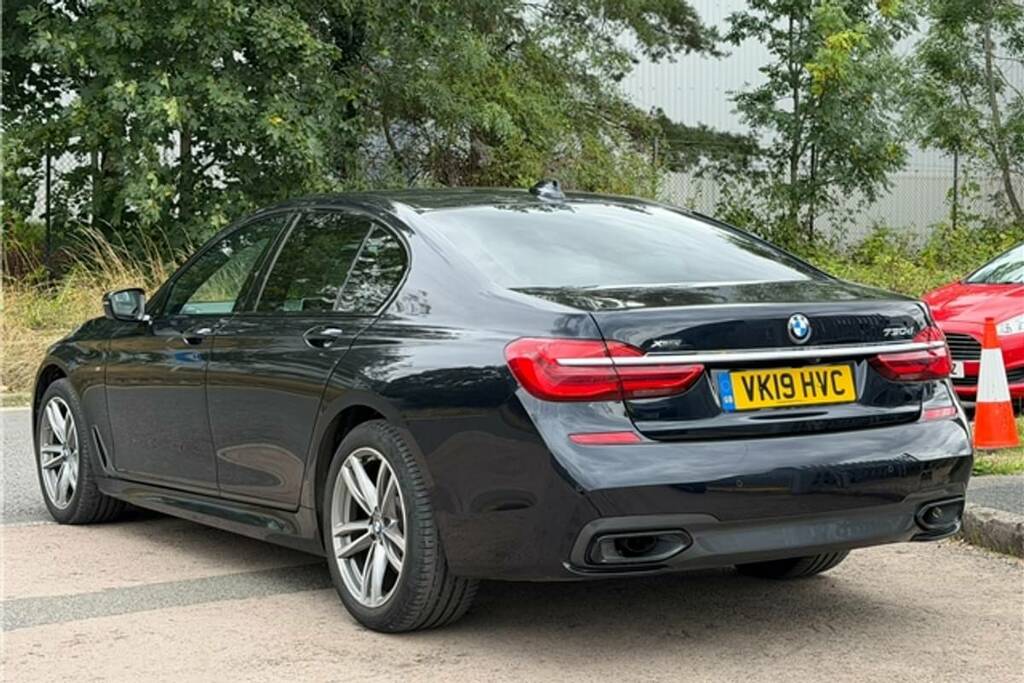 BMW 7 Series 730D Xdrive M Sport Blue #4