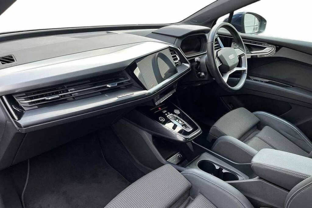 Audi Q4 E Tron 150Kw 40 82Kwh S Line Blue #2