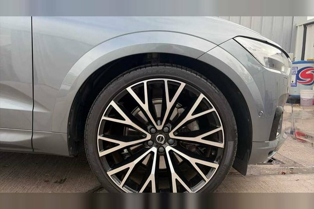 Volvo XC60 D4 Momentum Grey #9
