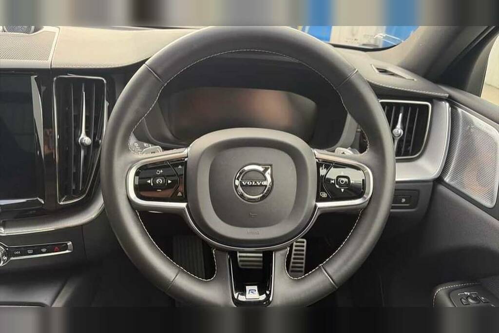 Volvo XC60 D4 Momentum Grey #10