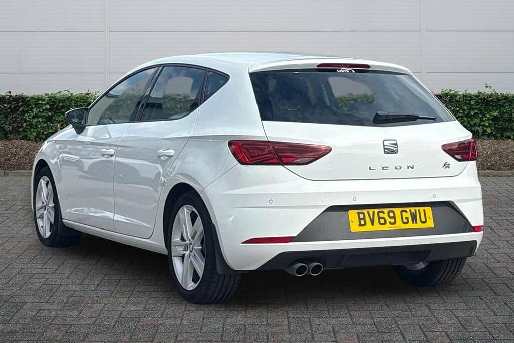 Seat Leon 1.5 Tsi Evo Fr Ez BV69GWU White #5