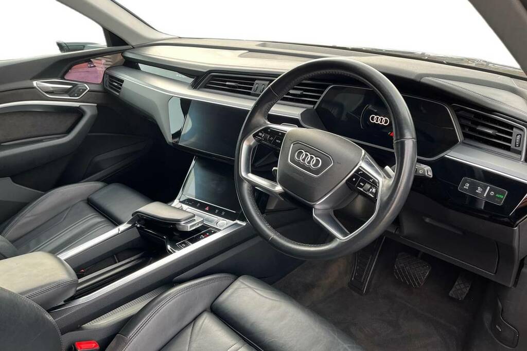 Audi E-tron 300Kw 55 Quattro 95Kwh Launch Edition Black #3