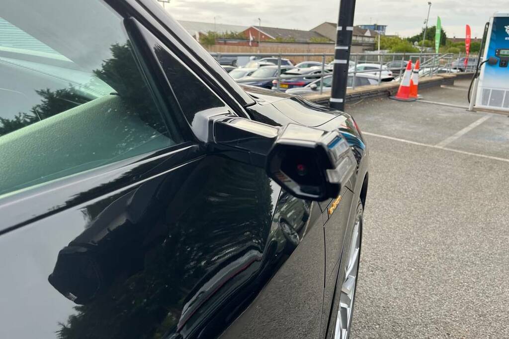 Audi E-tron 300Kw 55 Quattro 95Kwh Launch Edition Black #6
