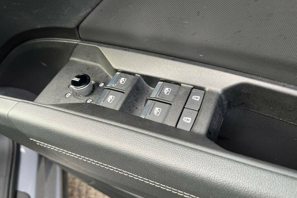 Audi Q4 E Tron 150Kw 40 82.77Kwh Edition 1 Grey #5