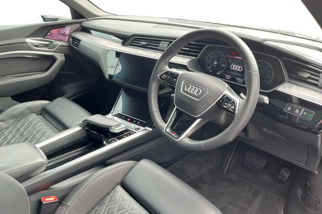 Audi E-tron 300Kw 55 Quattro 95Kwh Vorsprung GY22YKT Grey #3