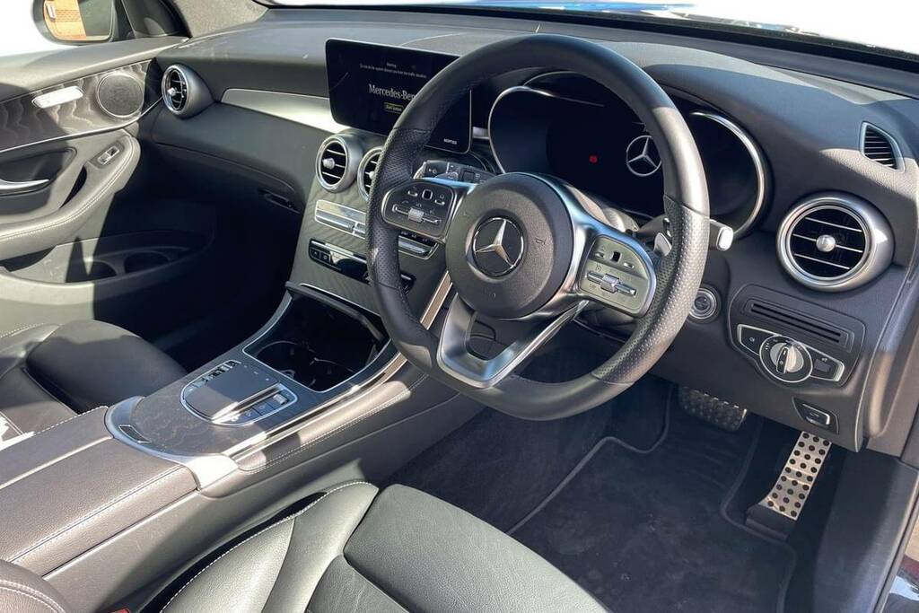 Mercedes-Benz GLC Class 300 4Matic Amg Line Premium 9G-tronic Black #3