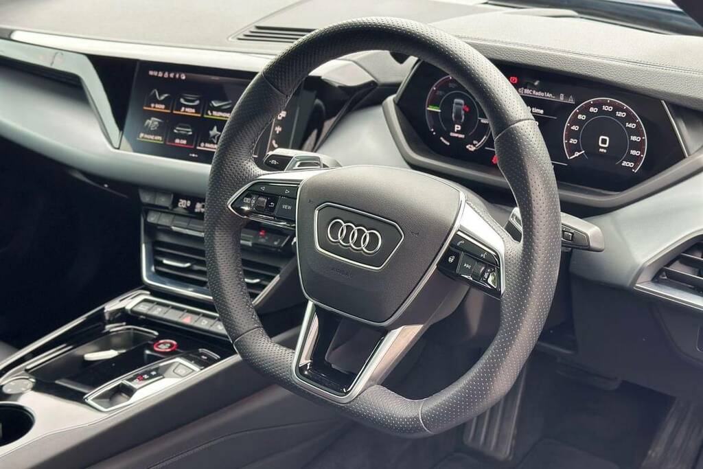 Audi E Tron GT 390Kw Quattro 93Kwh Blue #4