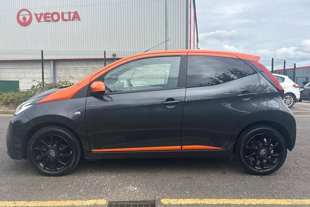 Toyota Aygo 1.0 Vvt-i Jbl Edition Grey #4