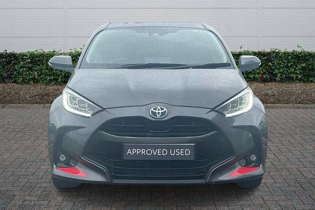 Toyota Yaris 1.5 Hybrid Design Cvt Grey #2