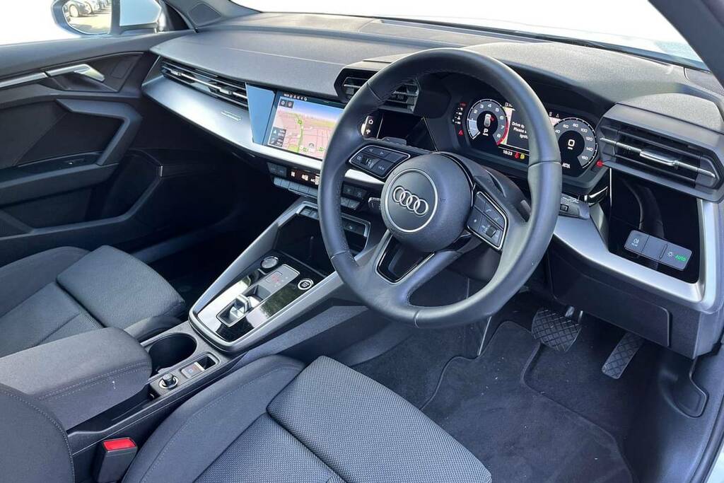 Audi A3 30 Tfsi Sport S Tronic White #4