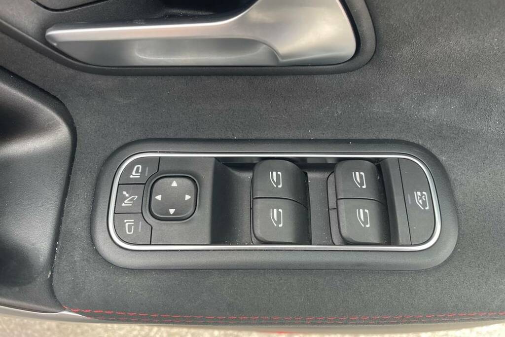 Mercedes-Benz CLA Class 200 Amg Line Executive Tip Grey #5