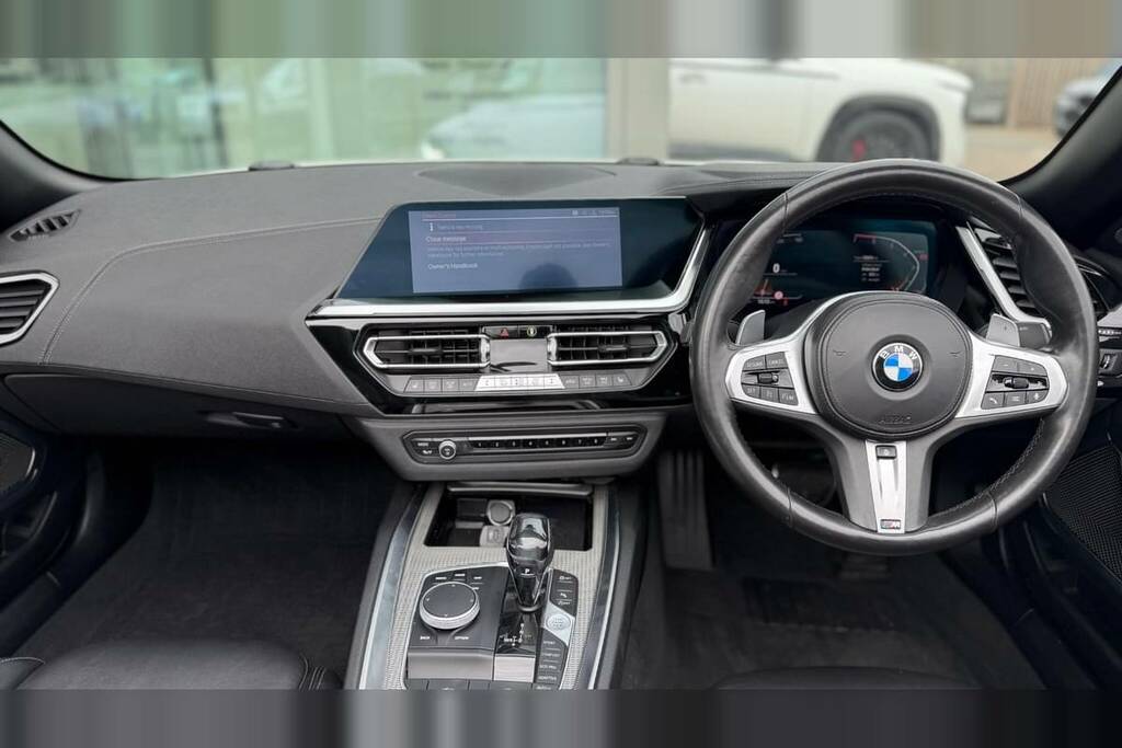 BMW Z4 Sdrive 20I M Sport White #3