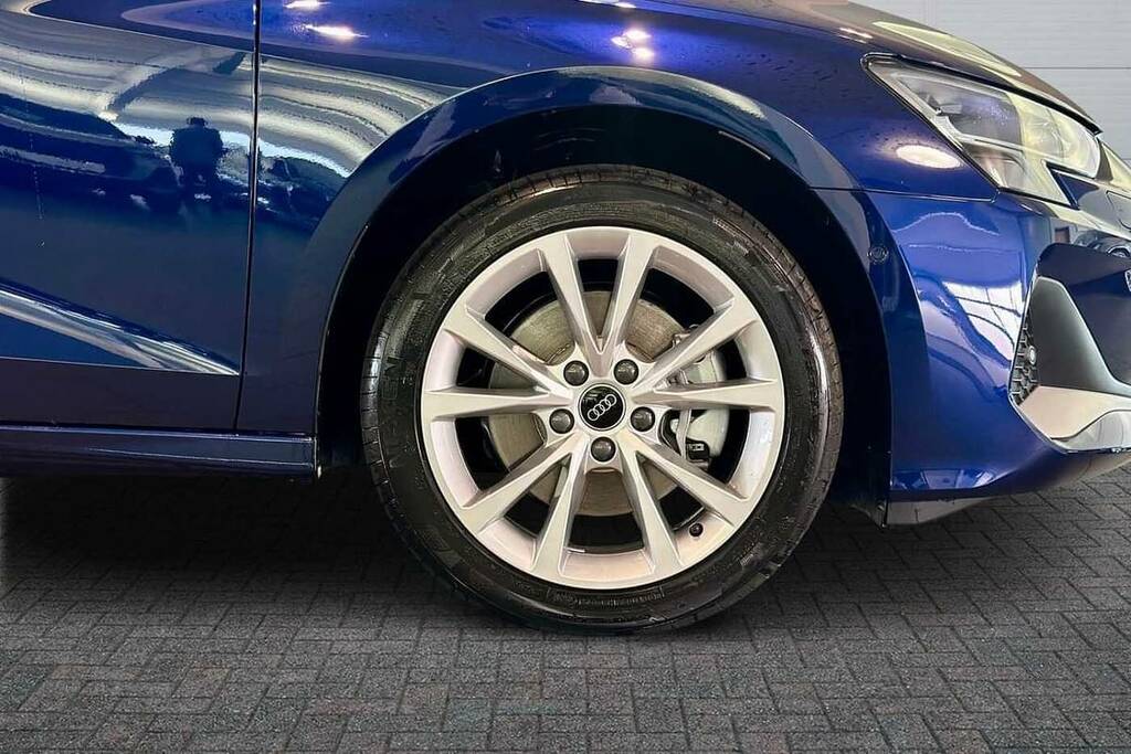 Audi A3 1.5 Tfsi E 204 Sport S Tronic Blue #4
