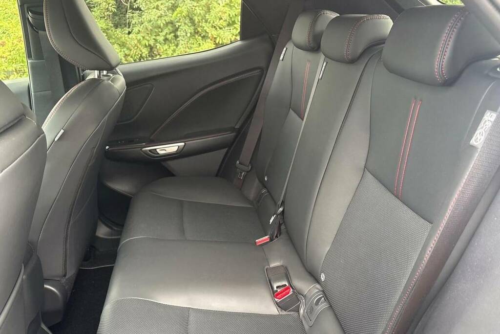 Lexus LBX 1.5 Premium E-cvt #15
