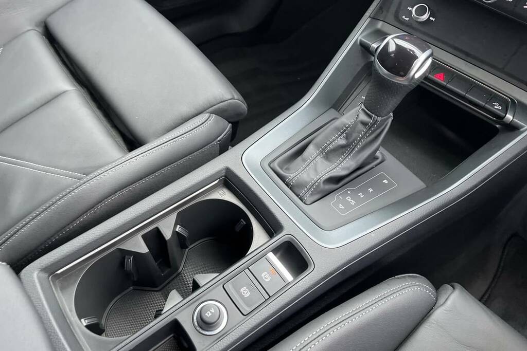 Audi Q3 35 Tfsi S Line S Tronic Leather Black #6