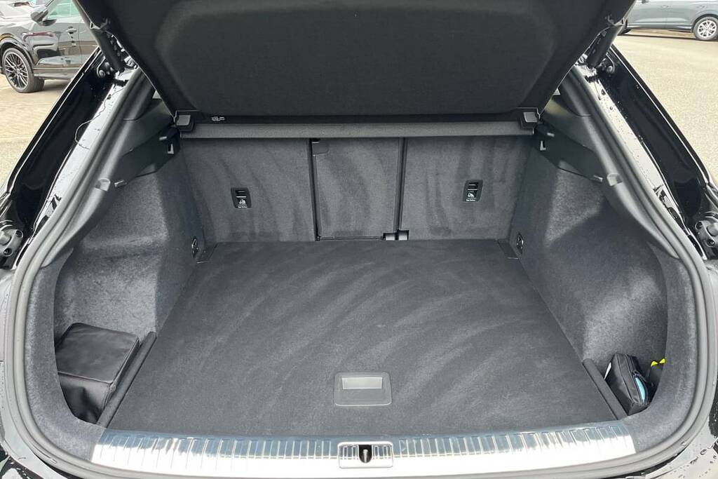 Audi Q3 35 Tfsi S Line S Tronic Leather Black #2