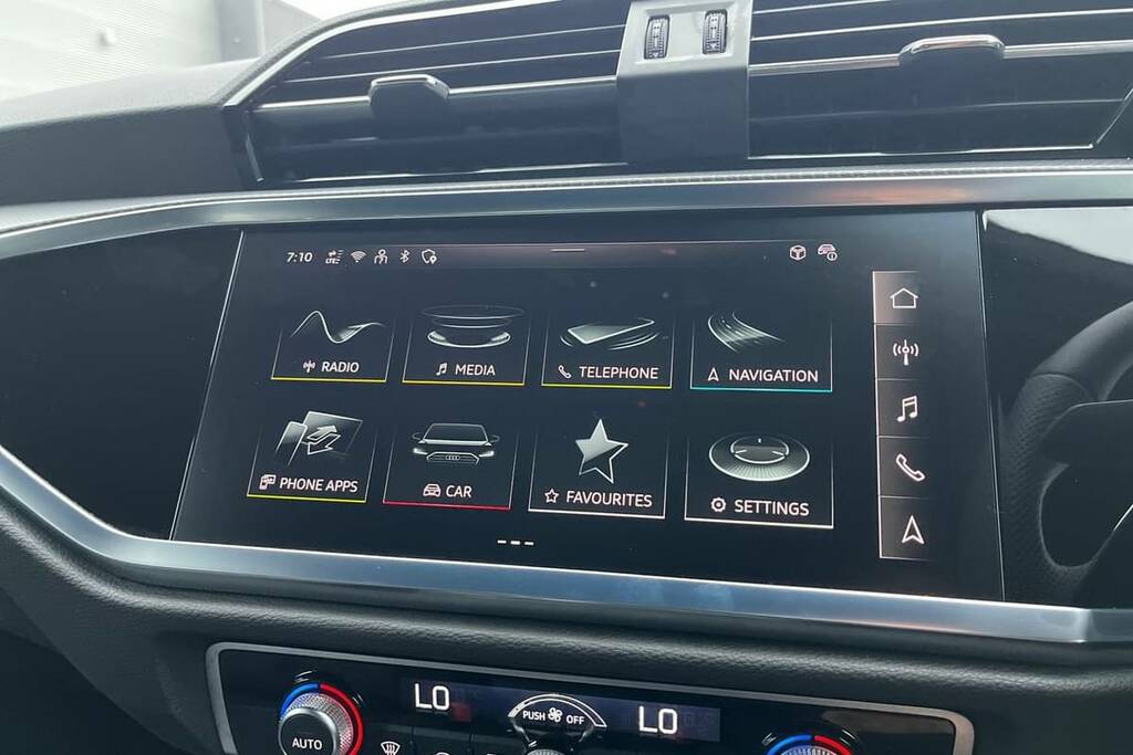 Audi Q3 35 Tfsi S Line S Tronic Leather Black #3