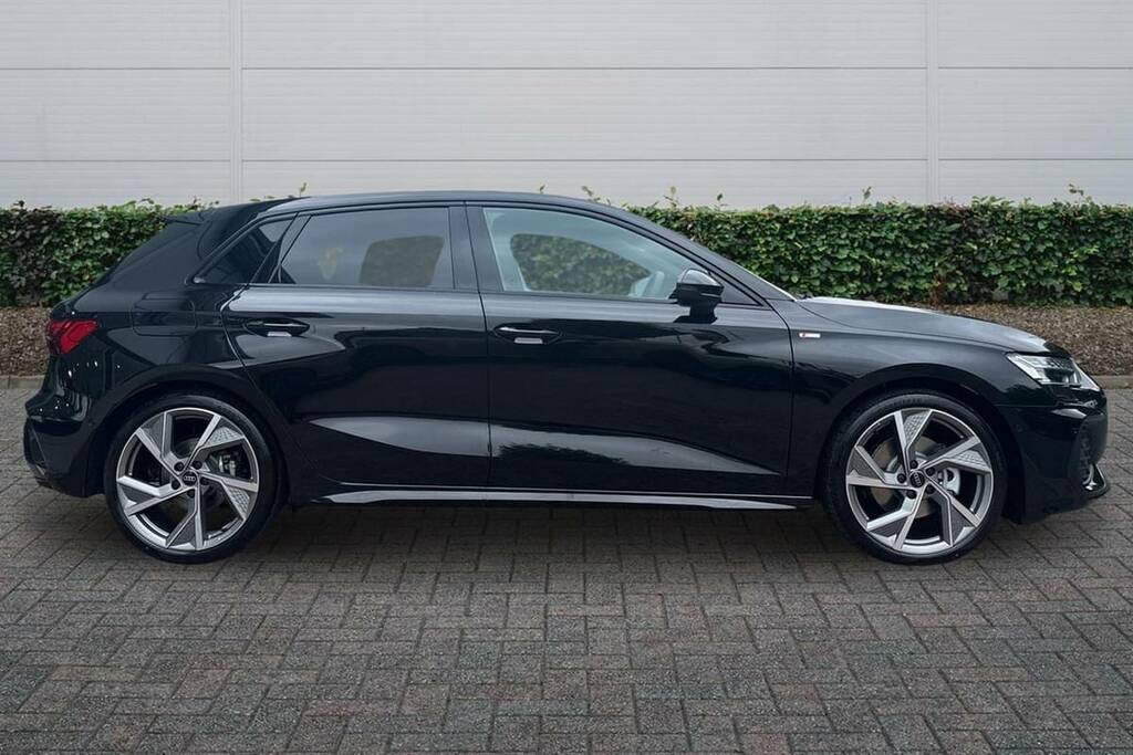 Audi A3 A3 1.5 Tfsi E 204 Black Ed S Tronic Tech Pack Blue #27