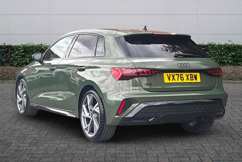 Audi A3 1.5 Tfsi 150 Black Edition S Tronic Green #3