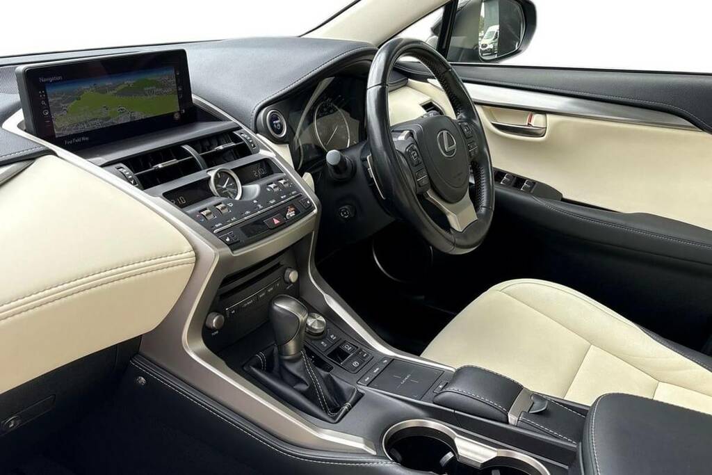 Lexus NX 300H 2.5 Premium Sport Edition Cvt Silver #5