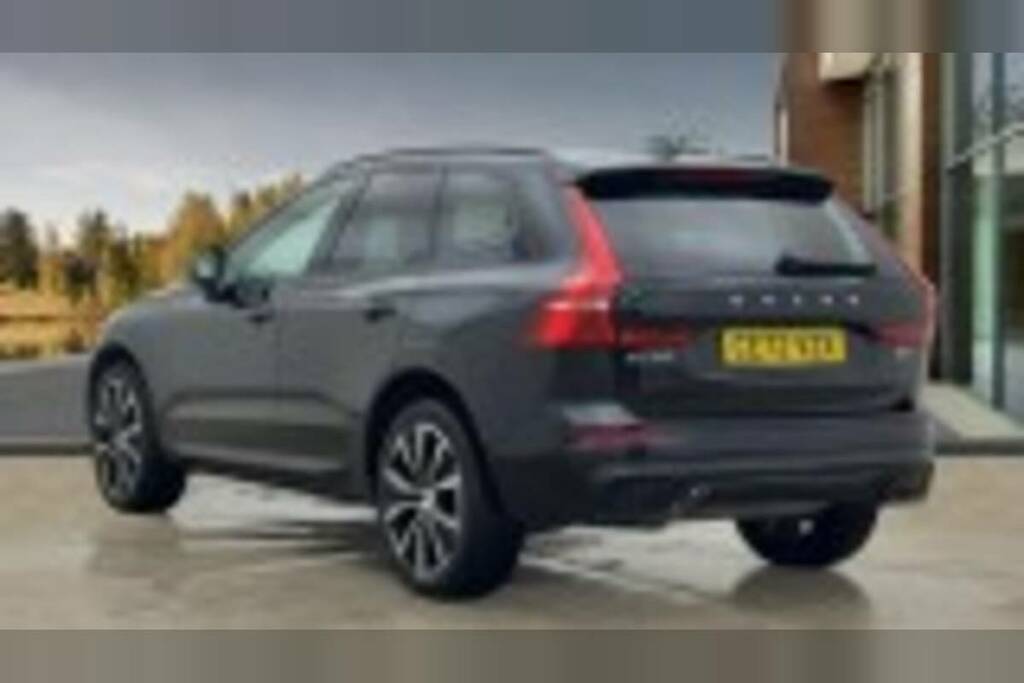 Volvo XC60 2.0 B5p Plus Dark Awd Geartronic Black #5