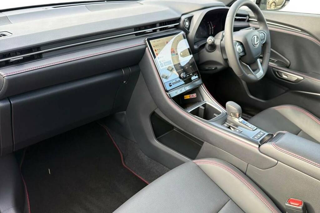 Lexus LBX 1.5 Premium E-cvt Grey #5