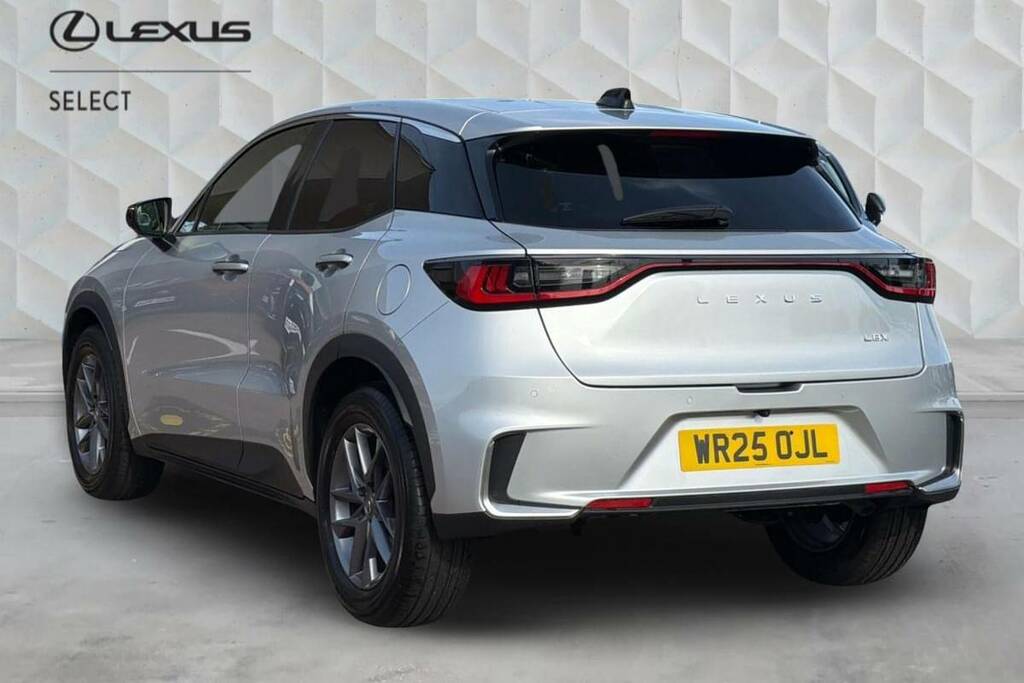 Lexus LBX 1.5 Premium E-cvt Silver #4