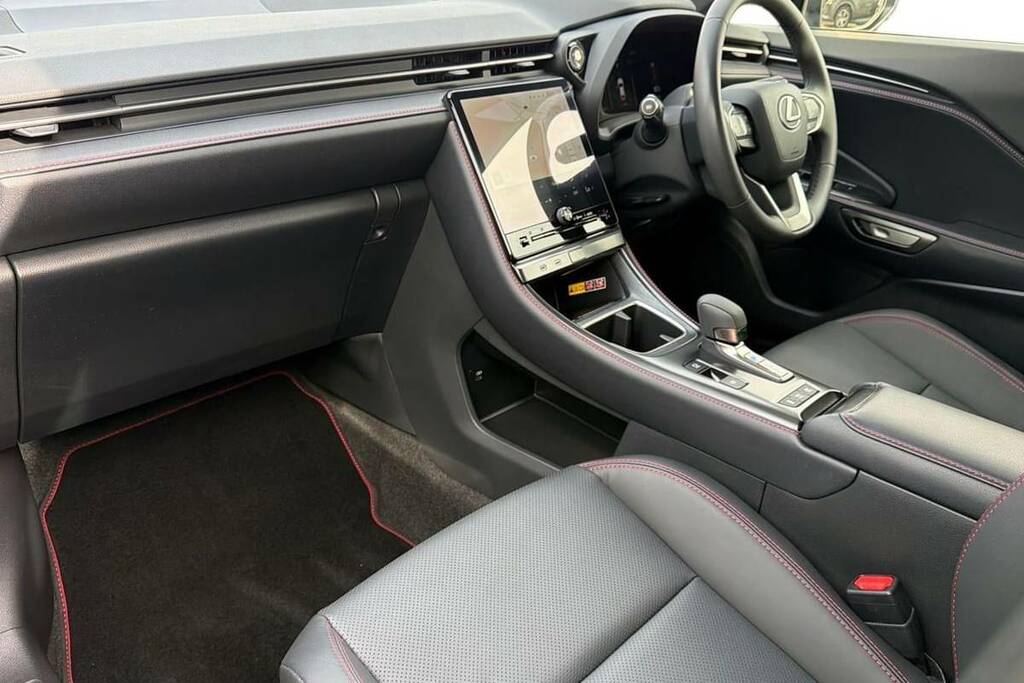 Lexus LBX 1.5 Premium Plus E-cvt Grey #5