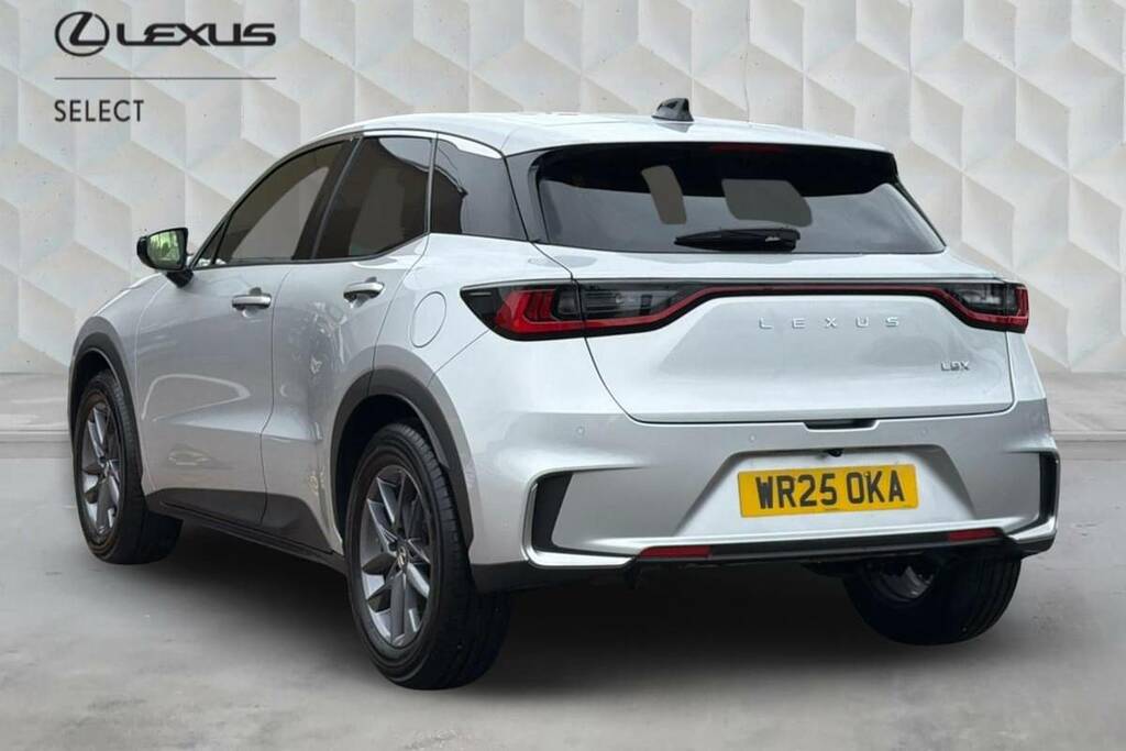 Lexus LBX 1.5 Premium E-cvt Silver #4