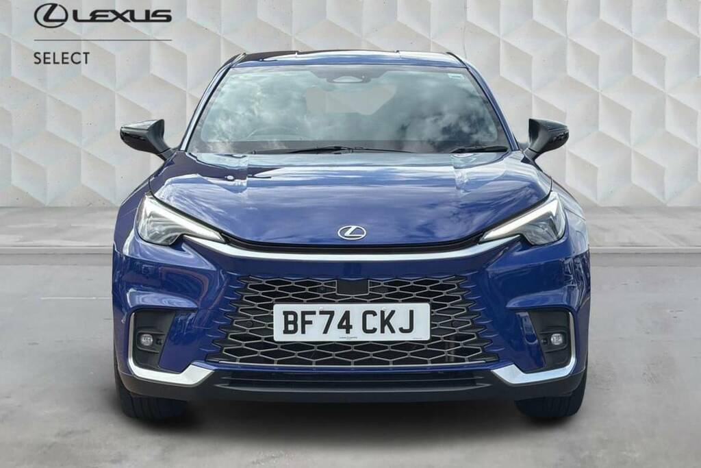 Lexus LBX 1.5 Takumi E-cvt Red #22