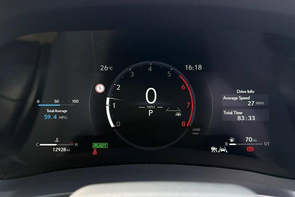 Lexus LBX 1.5 Takumi E-cvt Red #11