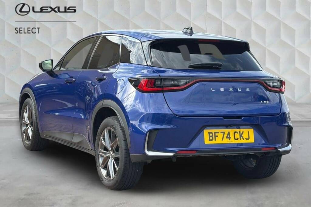 Lexus LBX 1.5 Takumi E-cvt Blue #4